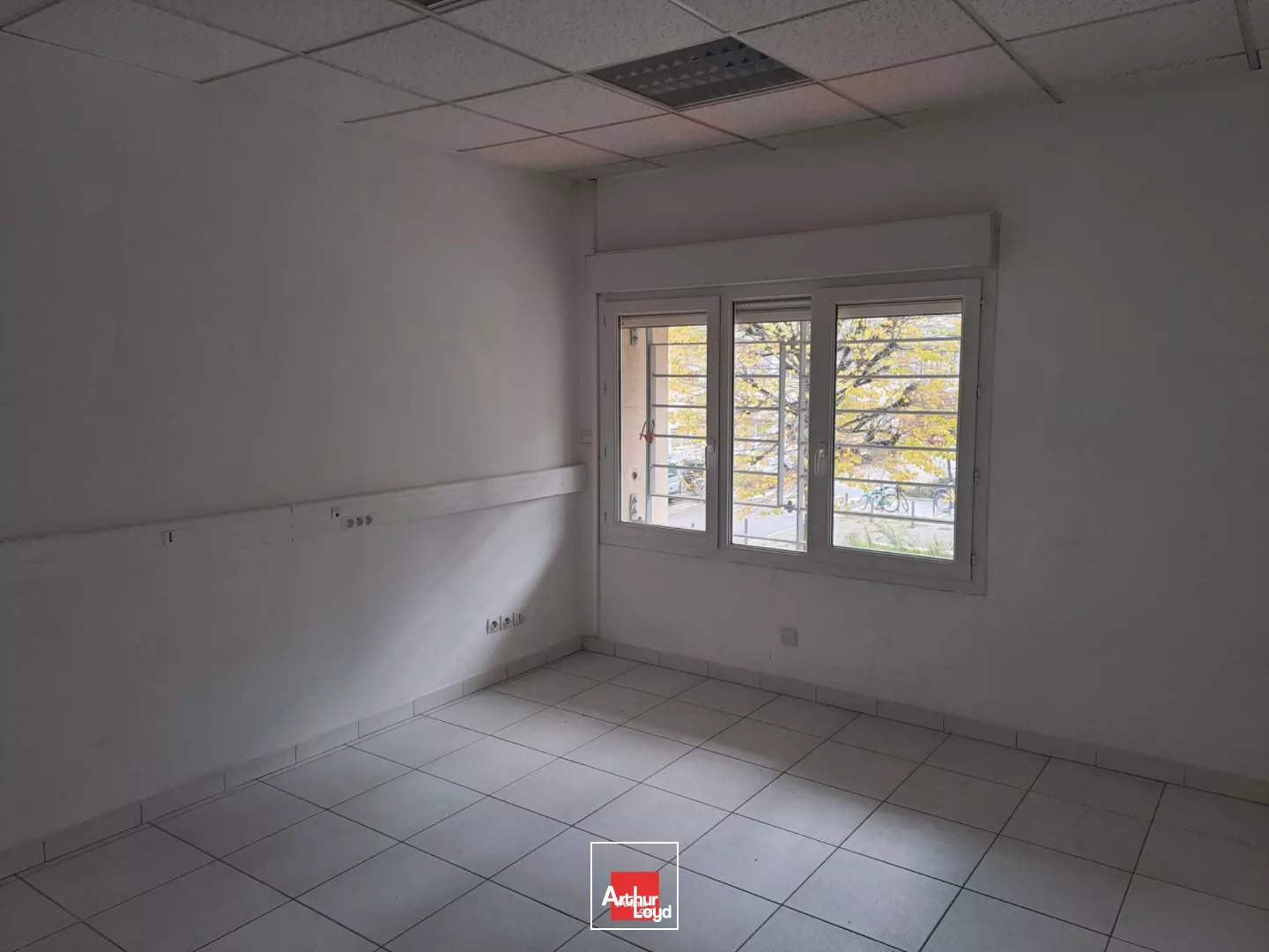 ENSEMBLE DE BUREAUX DE 60M² ET 80M² BOUCHAYER VIALLET GRENOBLE