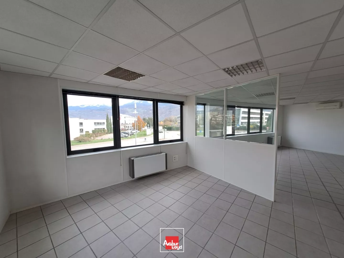 BUREAUX 514M² A LOUER SECTEUR INOVALLEE MONTBONNOT