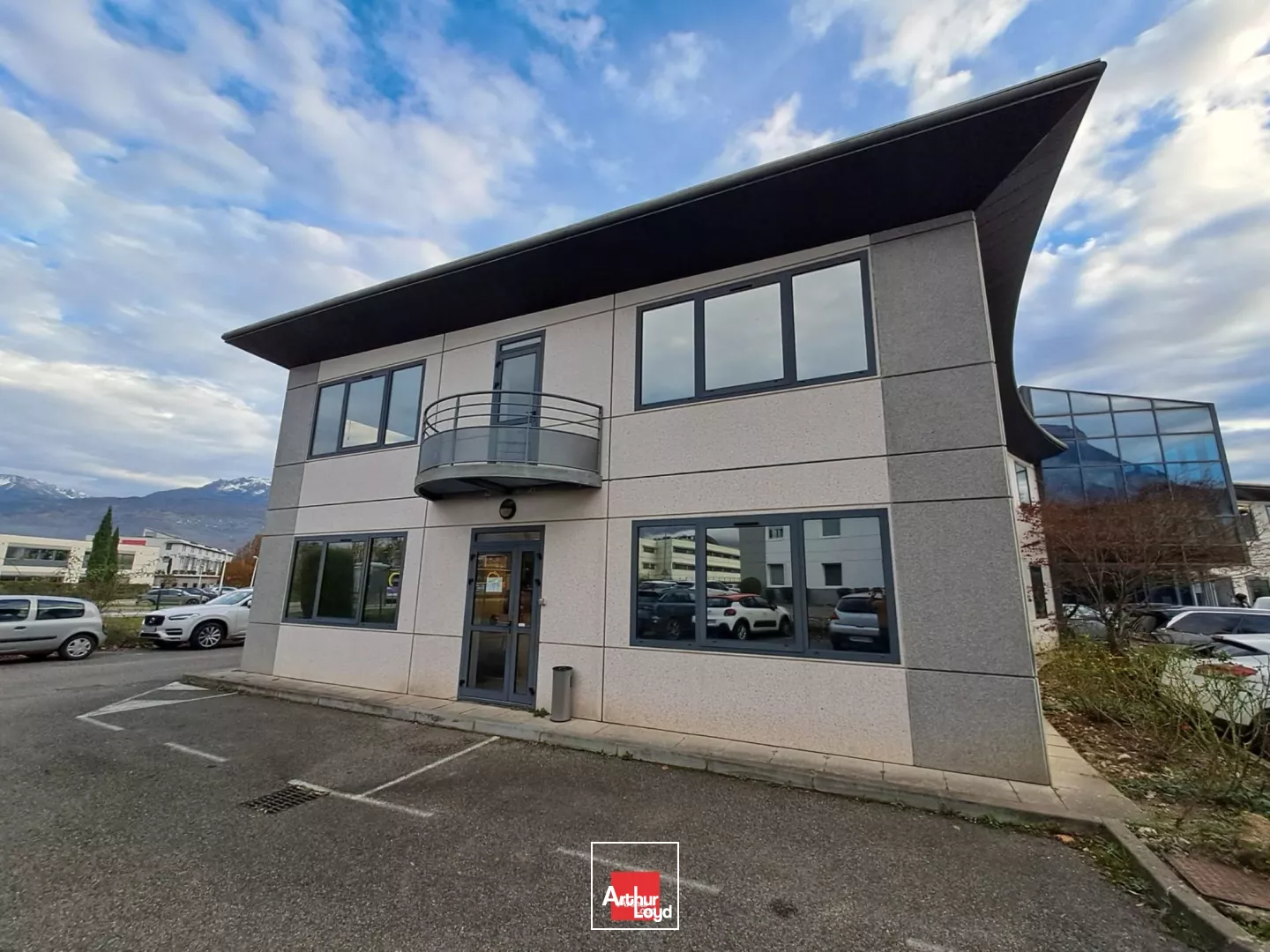 BUREAUX 514M² A LOUER SECTEUR INOVALLEE MONTBONNOT