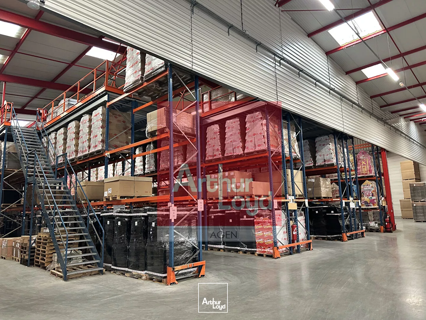 Bâtiment d'activité de 5903 m² à louer coeur de zone BOÉ