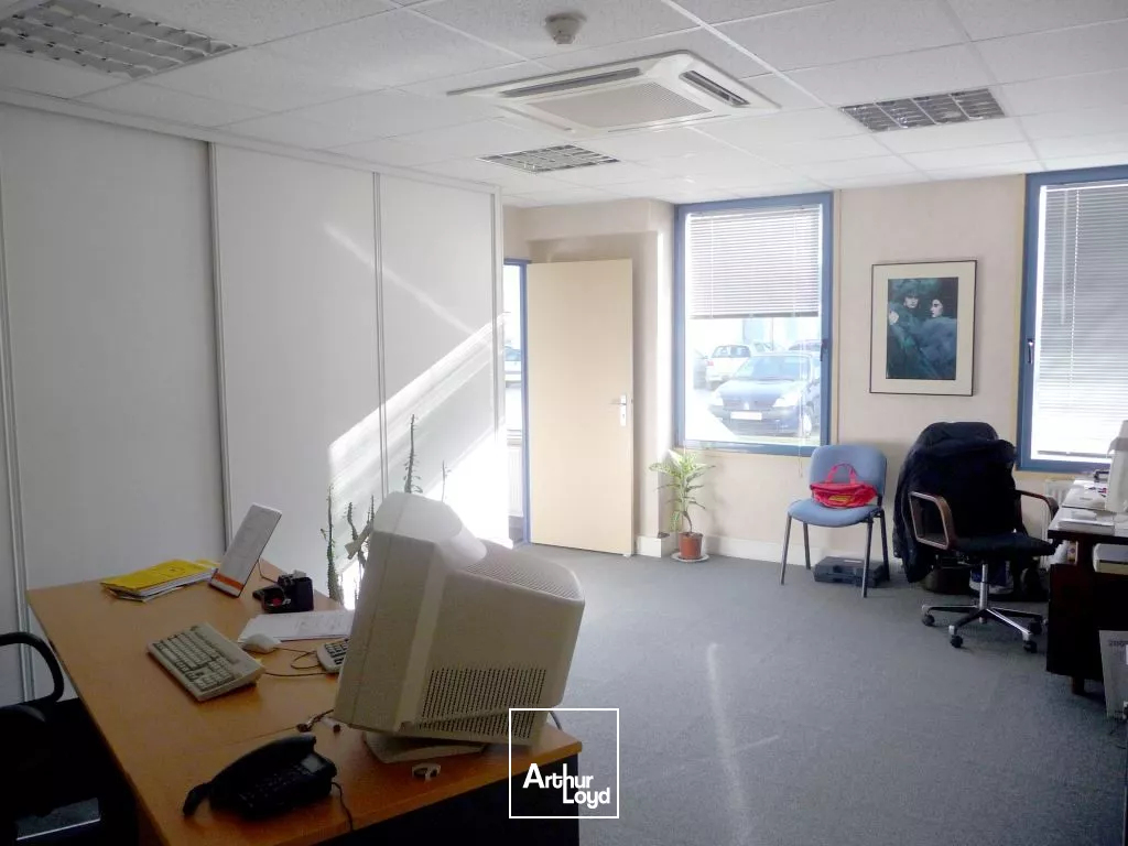 Bureaux à louer à CROISSY SUR SEINE 78290