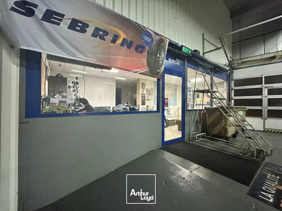 SAINT-VALLIER BATIMENT 800 m² + terrain 