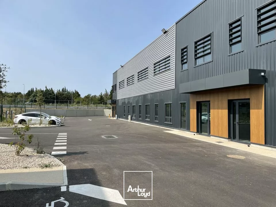 À louer - Local d'activité 269 m² à Vedène - Proximité Avignon Nord / A7 - Parc neuf