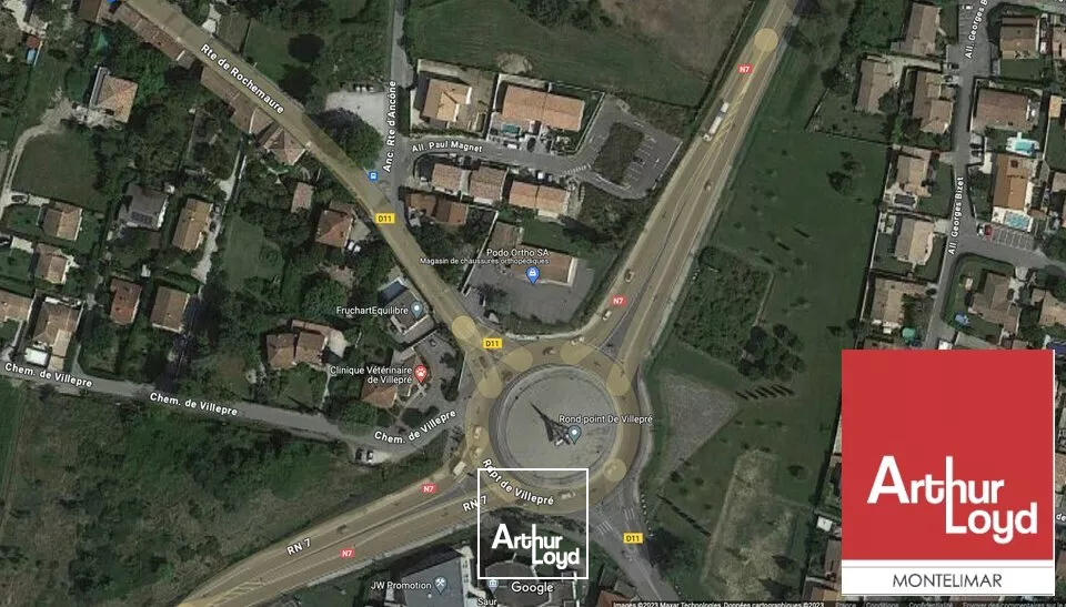 MONTÉLIMAR  À LOUER  BELLE VISIBILITE POUR CE BÂTIMENT NEUF À USAGE DE BUREAUX DE 237 m² ENVIRON 