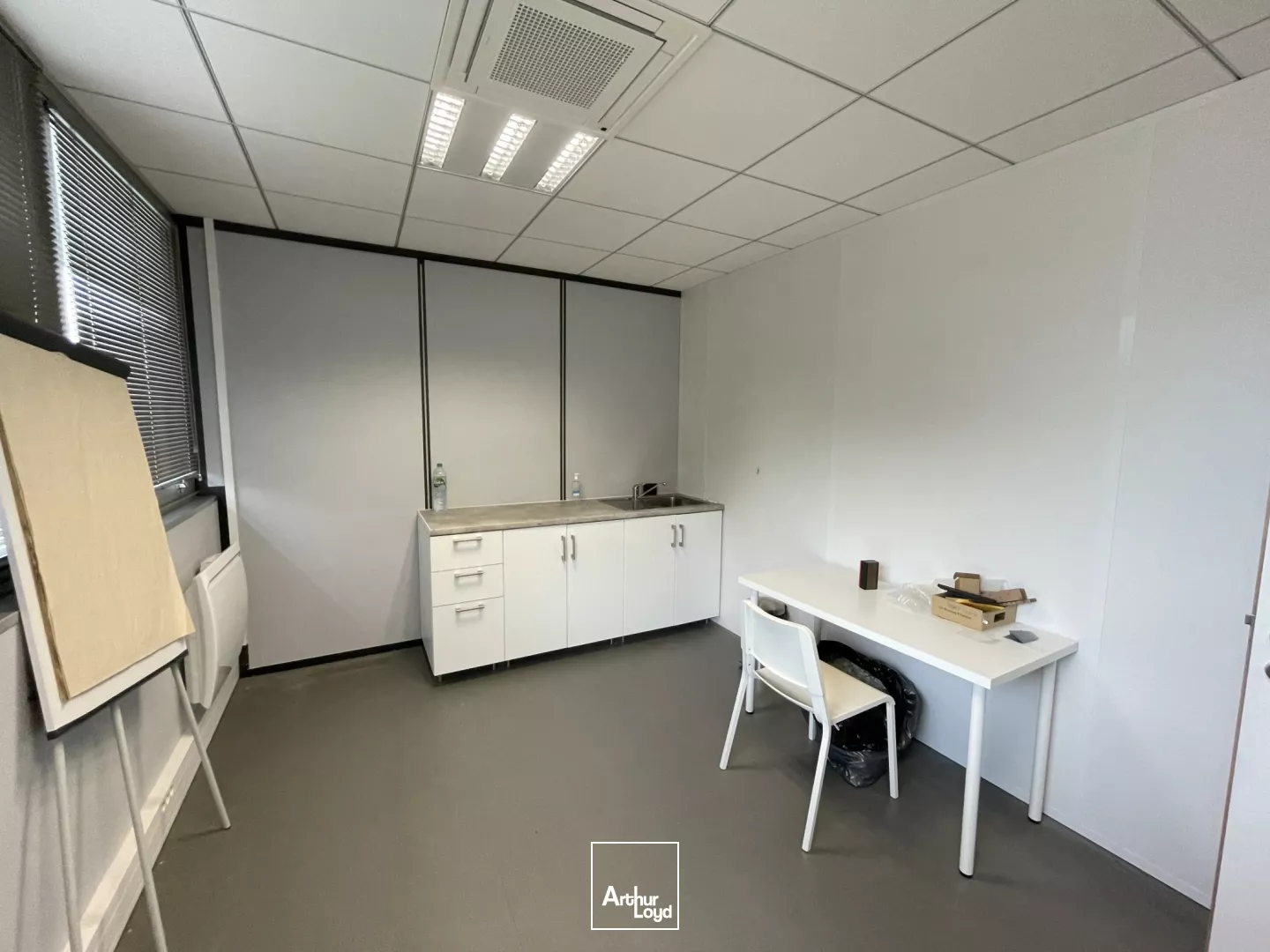 Proche Saint Germain en Laye - Bureaux à louer