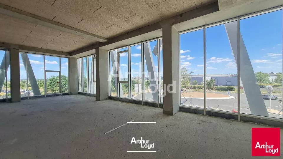 ANGERS PROCHE CENTRE BUREAUX DE 541 M² A VENDRE