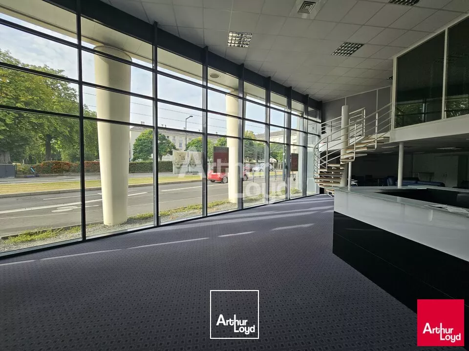 ANGERS - PATTON - BUREAUX DE 225 M² A LOUER 