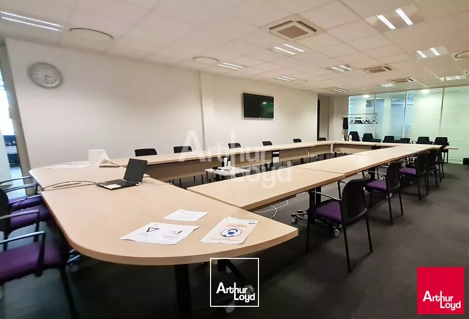 ANGERS ORGEMONT BUREAUX DE 1 643 M² A LOUER