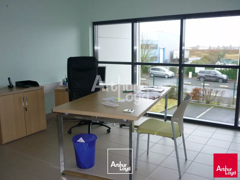 BLOIS - LOCATION BUREAUX DE 101,69 M² - DIVISIBLES