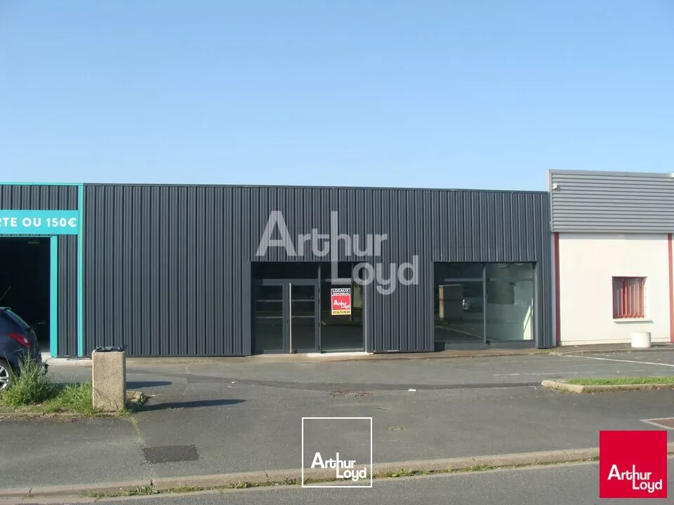 A LOUER - CHATEAUROUX / Le Poinçonnet - LOCAL COMMERCIAL - 280m²