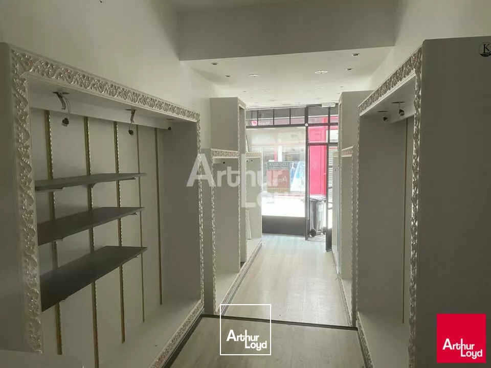 BLOIS HYPERCENTRE - VENTE LOCAL COMMERCIAL DE 48,23 M² - EMPLACEMENT N°1