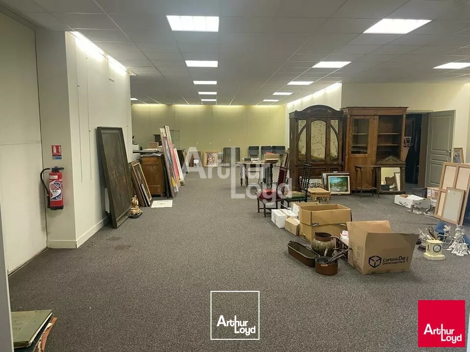 ROMORANTIN - VENTE LOCAL D'ACTIVITE DE 400 M² - PROCHE A85