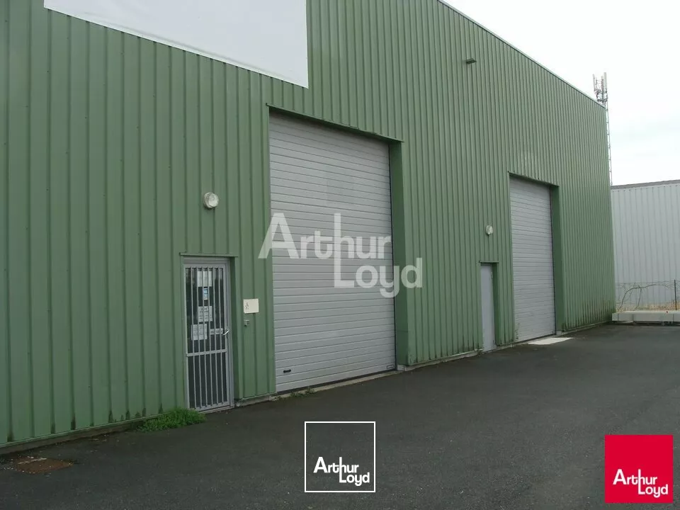 NEUVY PAILLOUX - BATIMENT D'ACTIVITE A LOUER 1280 M2