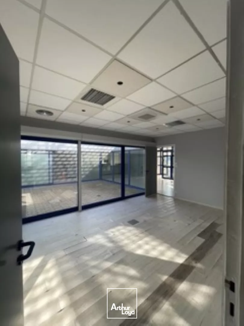 MACON SUD - Local commercial à louer