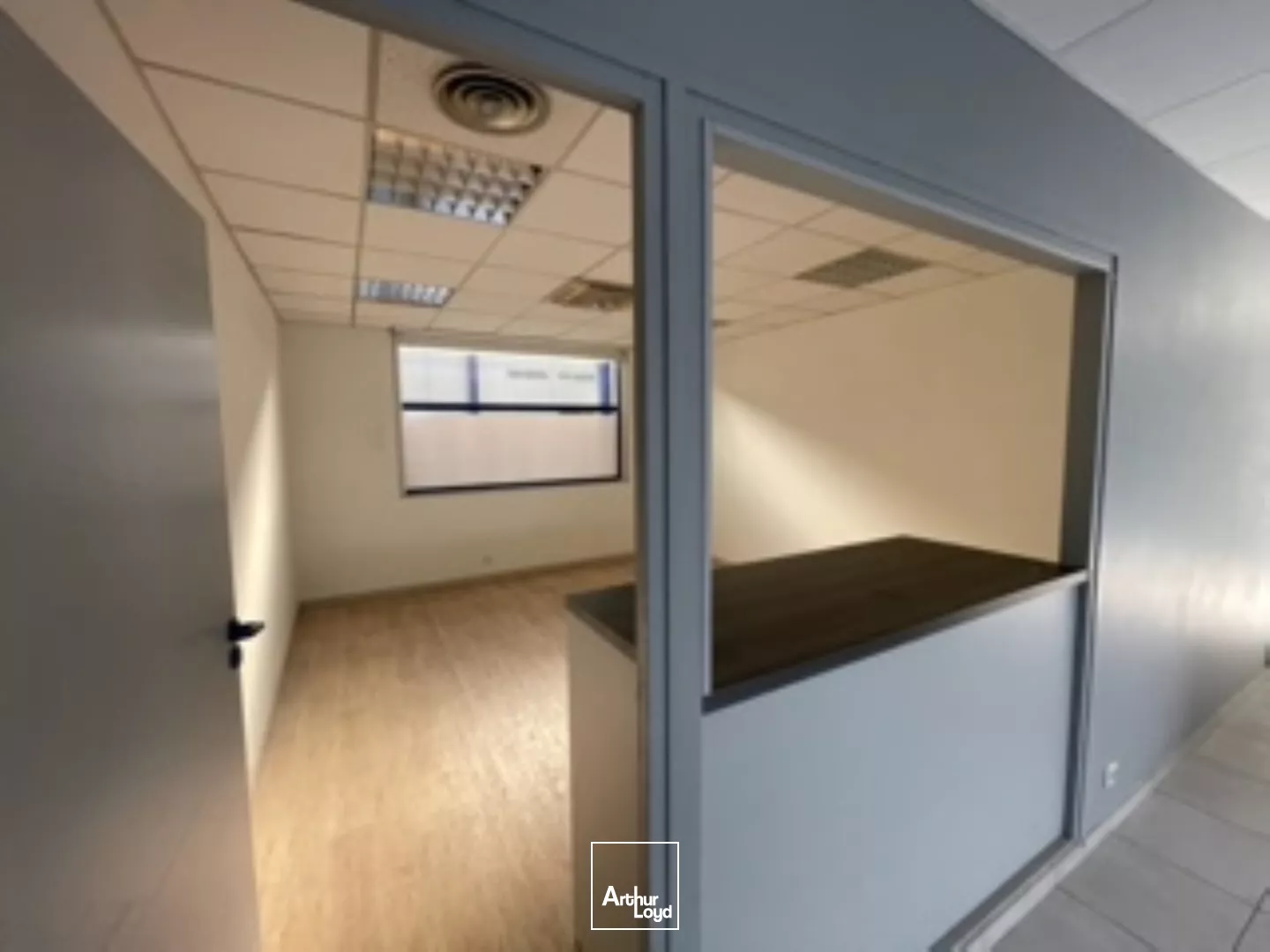 MACON SUD - Local commercial à louer