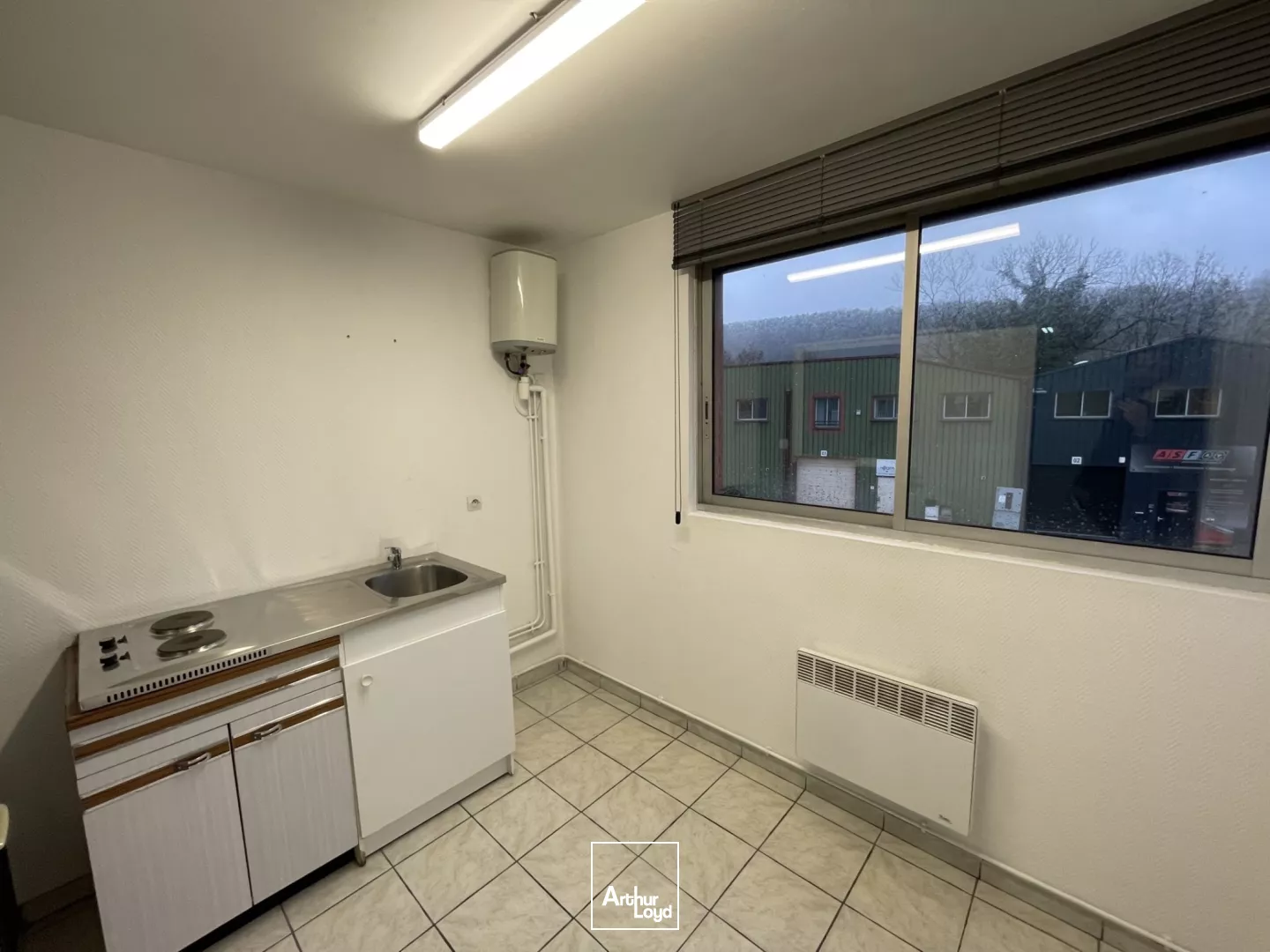 Locaux d'activité à louer à MALAUNAY 76770