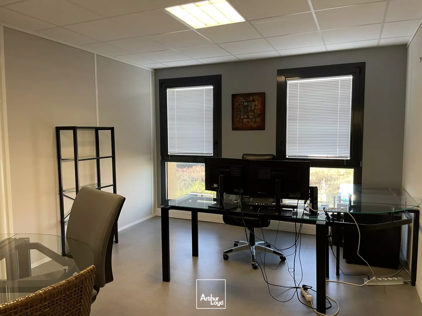 BUREAUX - 331 M2 - A VENDRE - ST NAZAIRE 