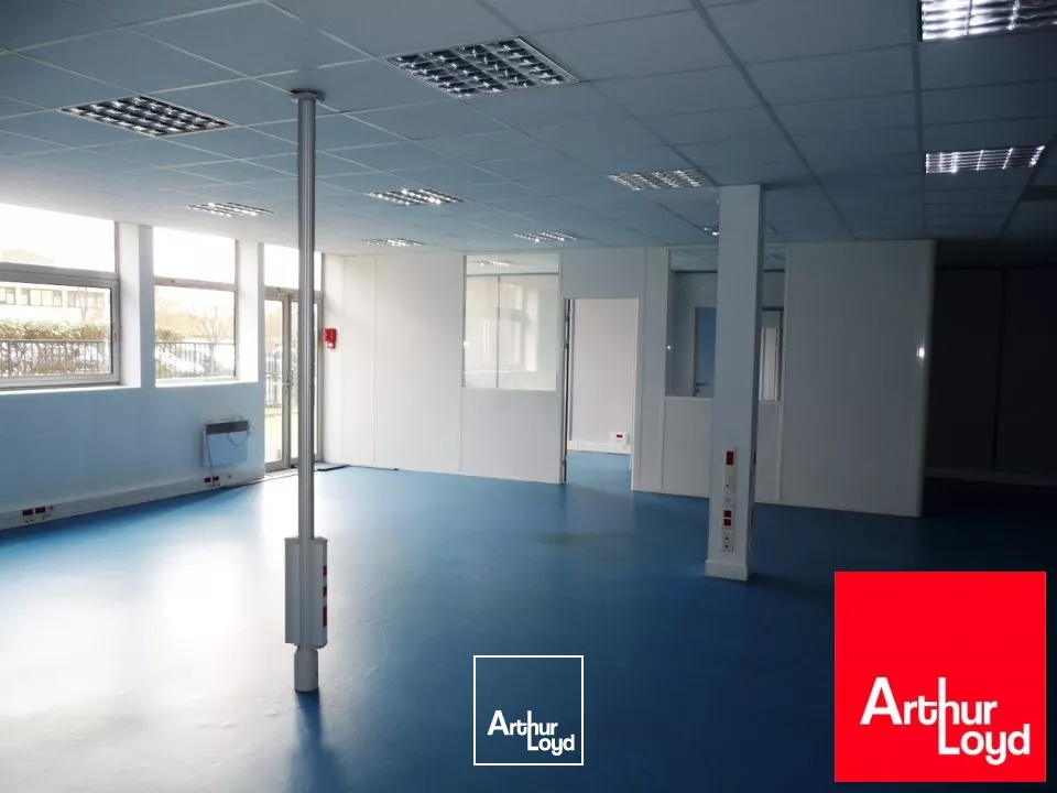 Immeuble à usage de bureaux en pleine propriété