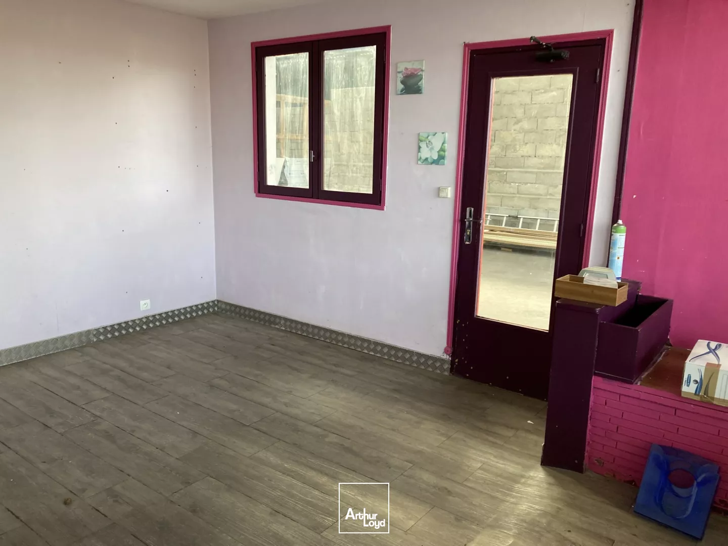 Locaux d'activité à louer à VERNEUIL SUR AVRE 27130