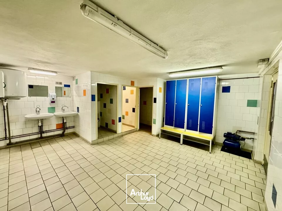 LOCAL D'ACTIVITE - ENTREPOT à LOUER de 1633 m²