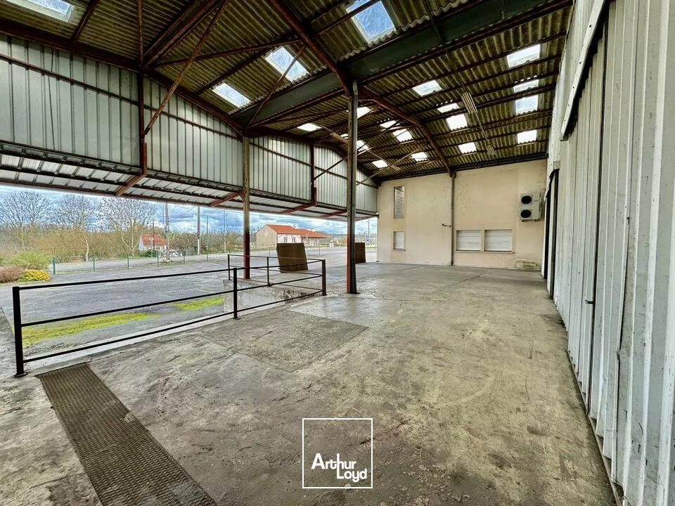 LOCAL D'ACTIVITE - ENTREPOT à LOUER de 1633 m²