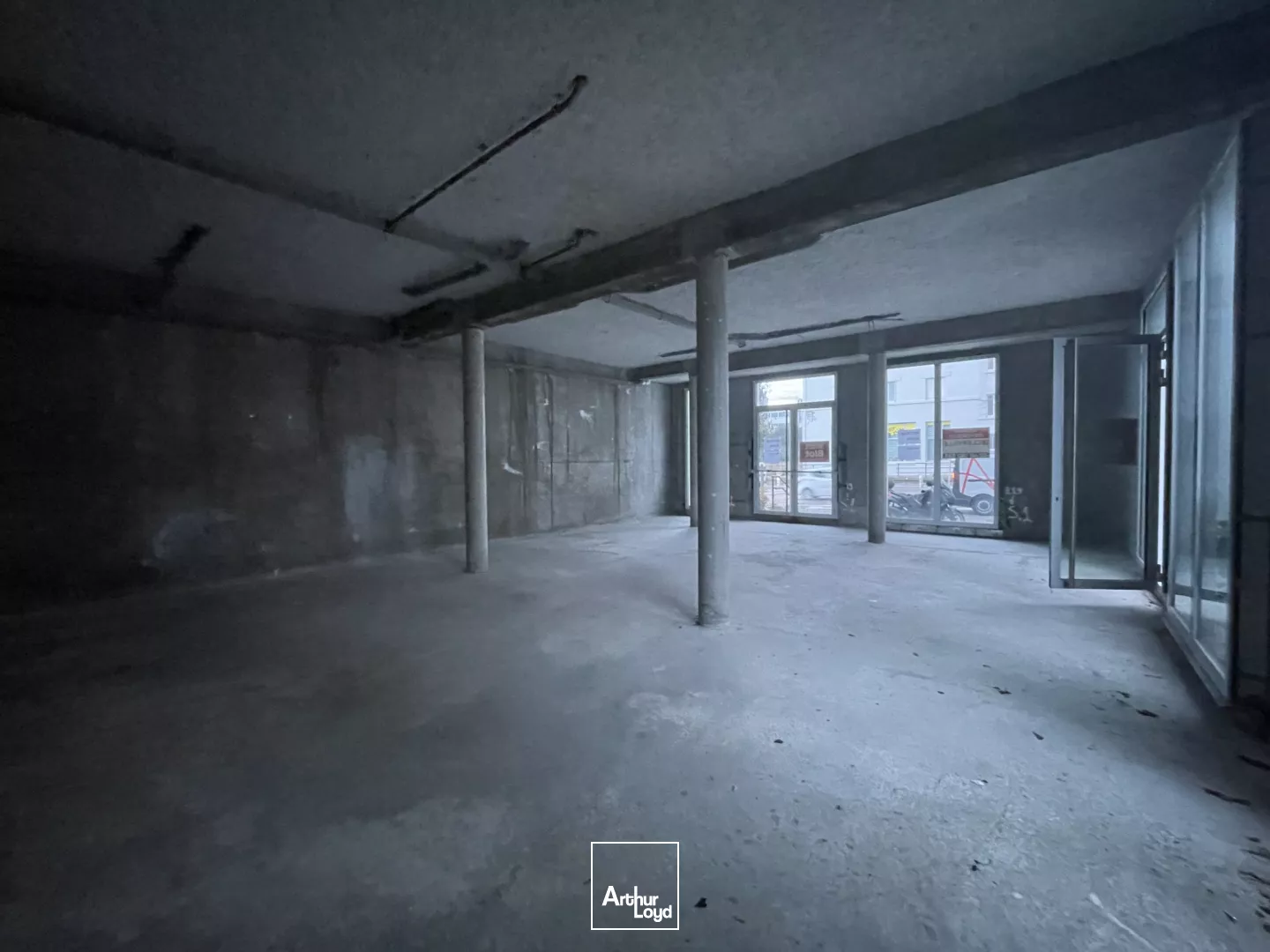 LOCATION CELLULE COMMERCIALE 