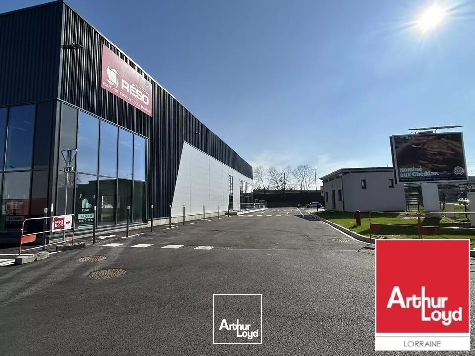 LOCAL D'ACTIVITE - ENTREPOT à LOUER de 770 m²