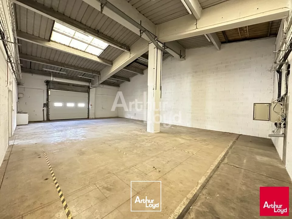 BELLE VISIBILITE - EN PLEIN COEUR DE LA ZI SUD EST