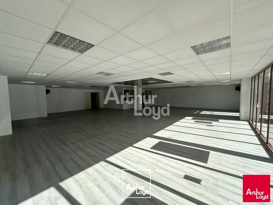 BELLE VISIBILITE - EN PLEIN COEUR DE LA ZI SUD EST