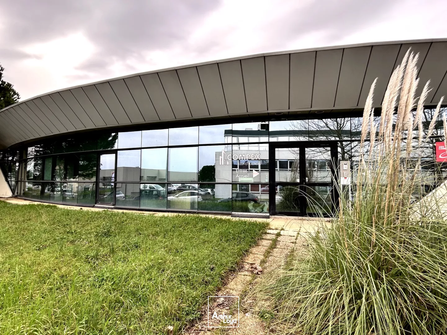 EXCLUSIVITÉ - Bureaux de 550 m² à louer à Lormont - ZA La Gardette - proche A10