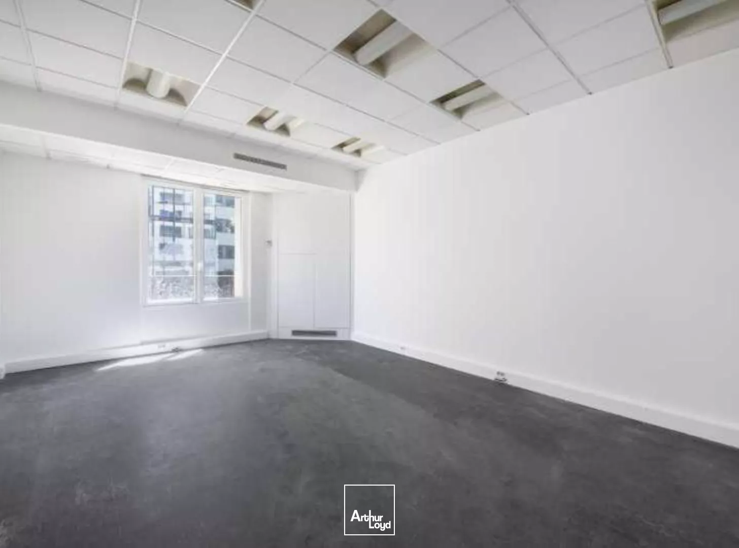 Bel hôtel particulier à Clichy, pour des bureaux d'exception, proximité gare de Clichy-Levallois - Opportunité rare