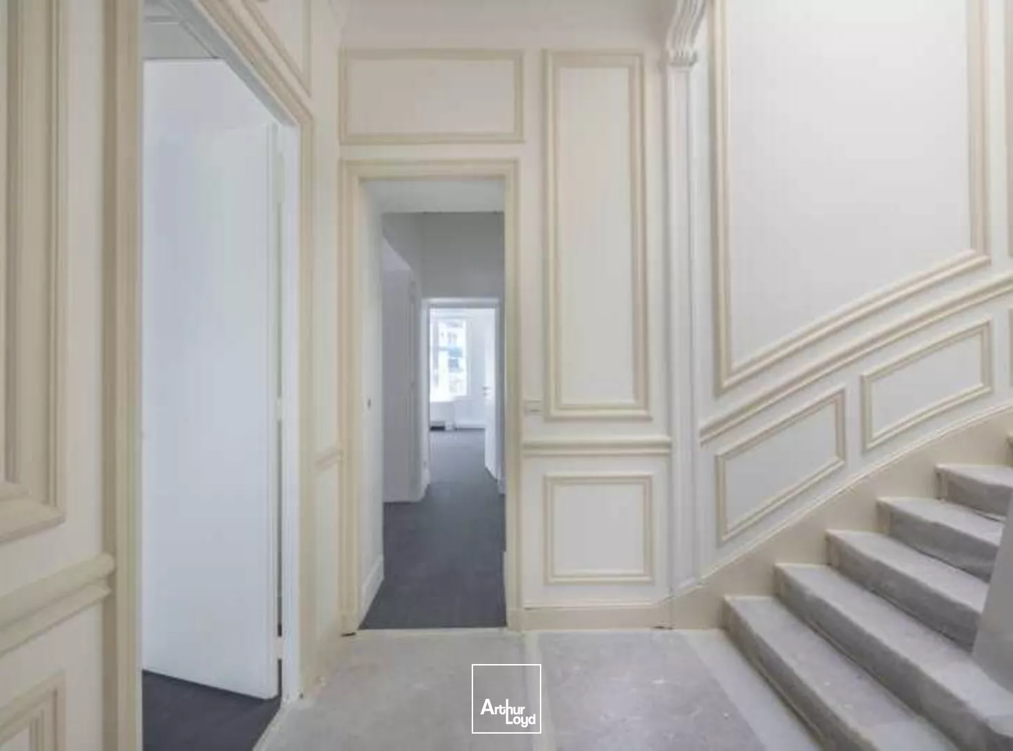 Bel hôtel particulier à Clichy, pour des bureaux d'exception, proximité gare de Clichy-Levallois - Opportunité rare