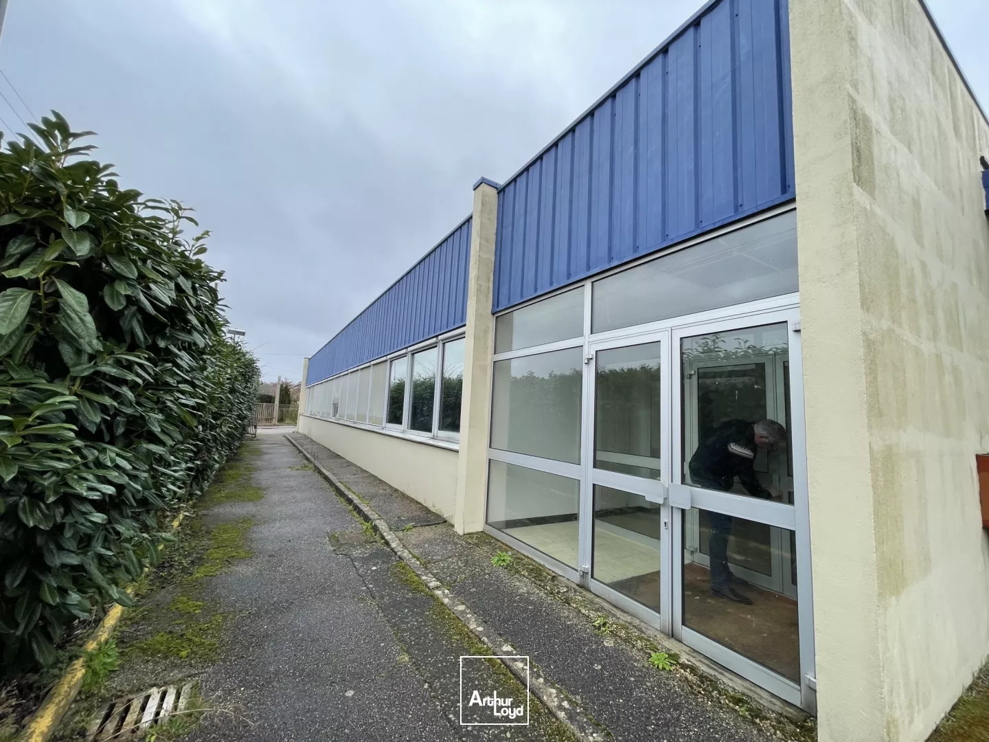 Bureaux à louer à MENILLES 27120