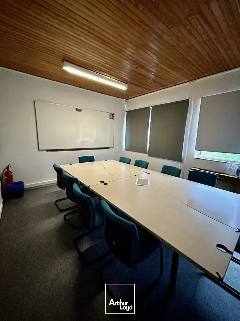 BUREAUX à LOUER de 115 m²