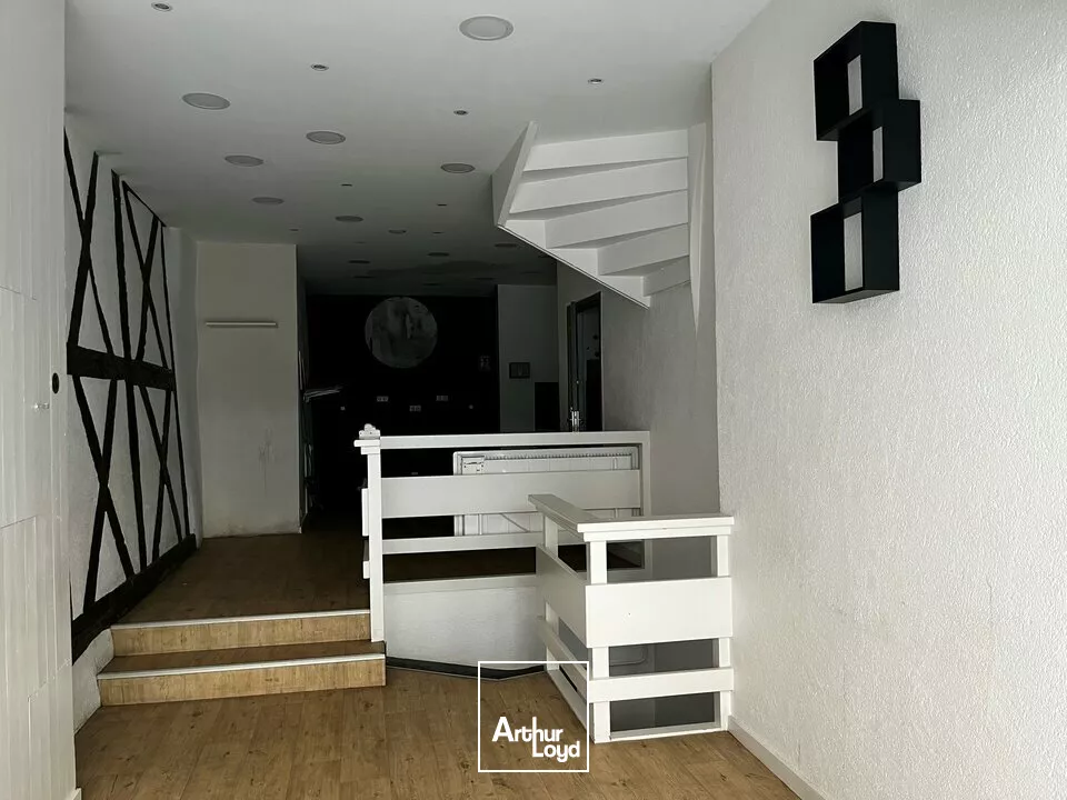 BOURGES - A LOUER - LOCAL COMMERCIAL DE 61 m²