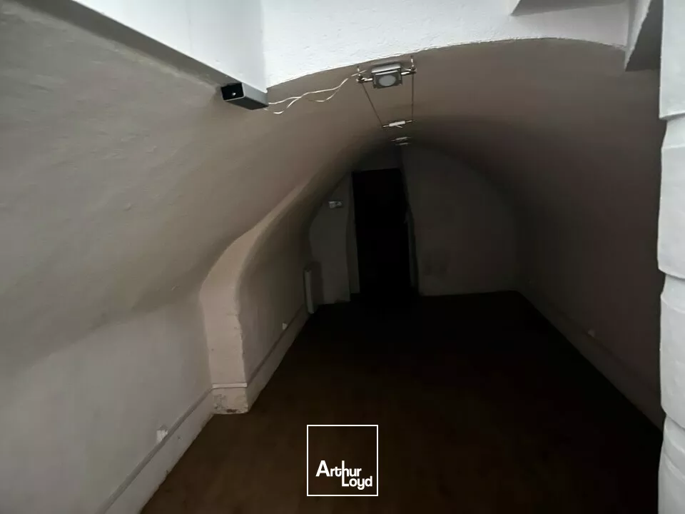 BOURGES - A LOUER - LOCAL COMMERCIAL DE 61 m²