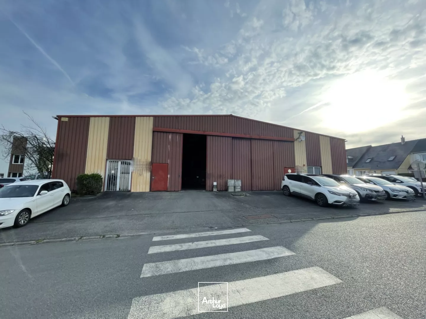 Entrepot - Stockage - 880 m2 - La Chapelle sur Erdre