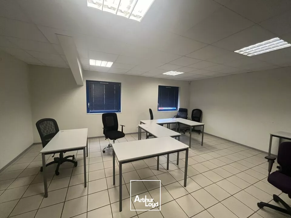 A LOUER - BUREAUX - ZONE INDUSTRIELLE DU HAVRE - 350 m2