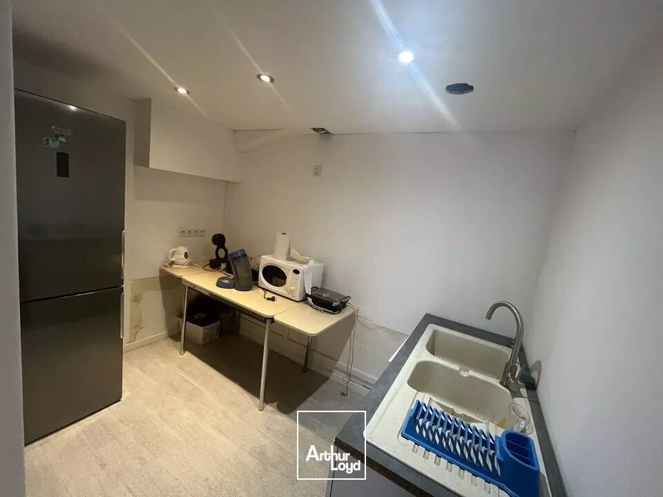 A LOUER - BUREAUX - ZONE INDUSTRIELLE DU HAVRE - 350 m2