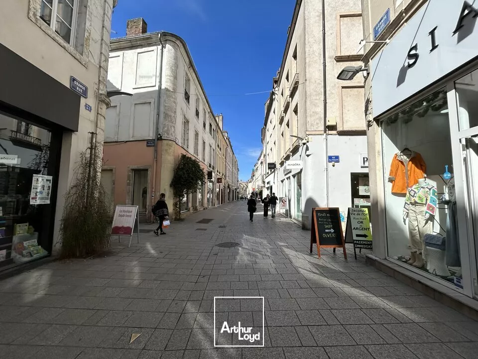 Emplacement N°1- rue piétonne-Local commercial