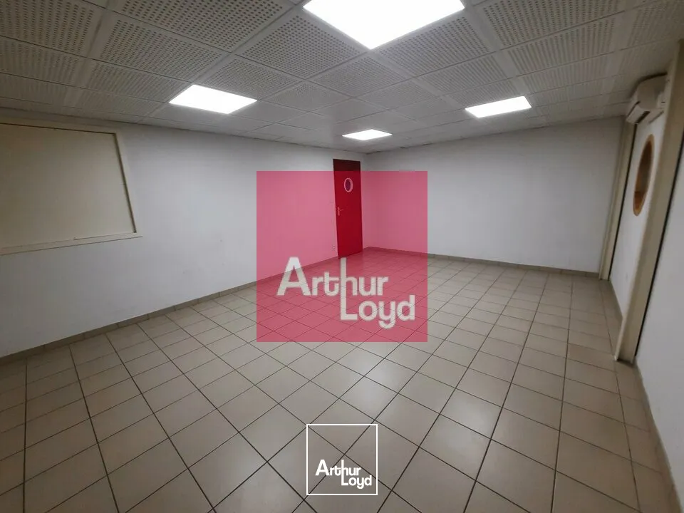 Locaux d'activité & Entrepôts - Location - ROMAGNAT - 63540 - 775-775 - 6458319