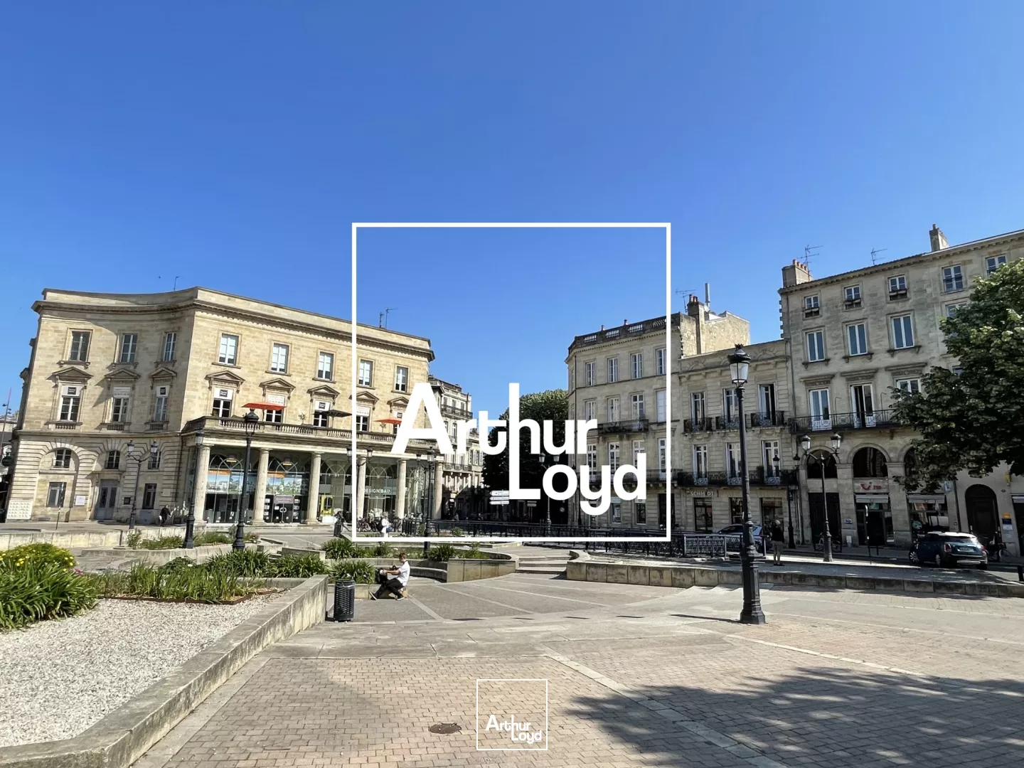 Location local commercial de 38 m² dans l'hyper centre de Bordeaux