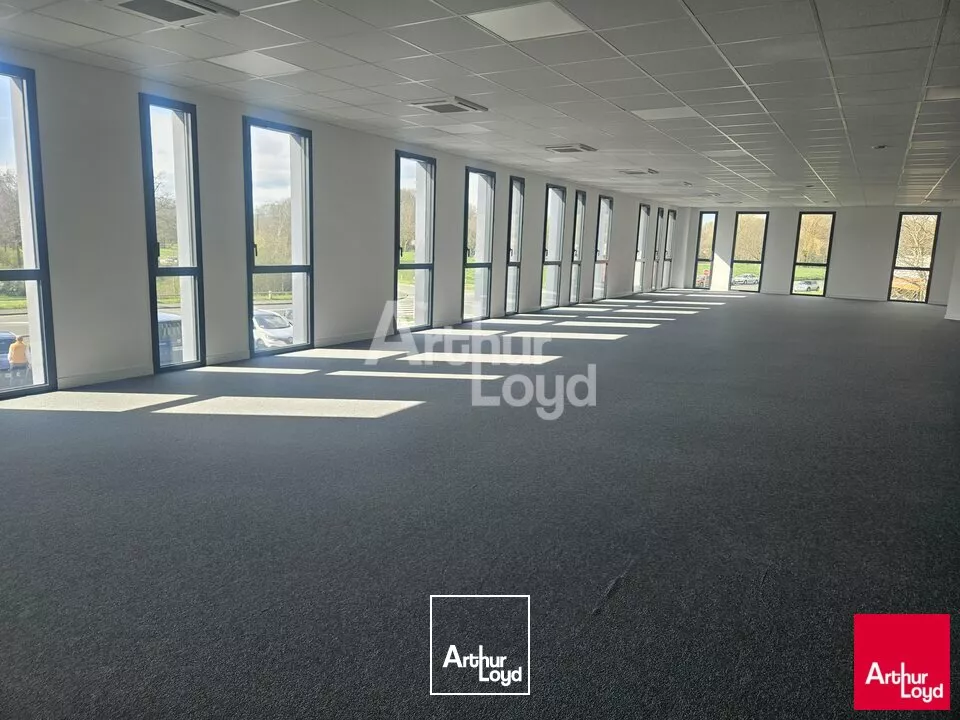 Trélazé plateau de bureaux de 368 m² à louer - Division possible