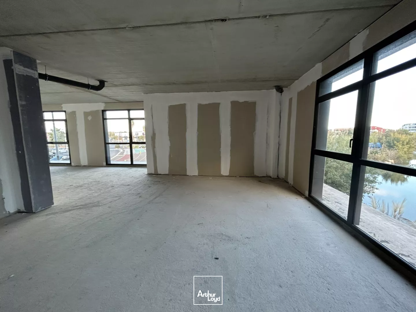 Bureaux - Commerce à la location