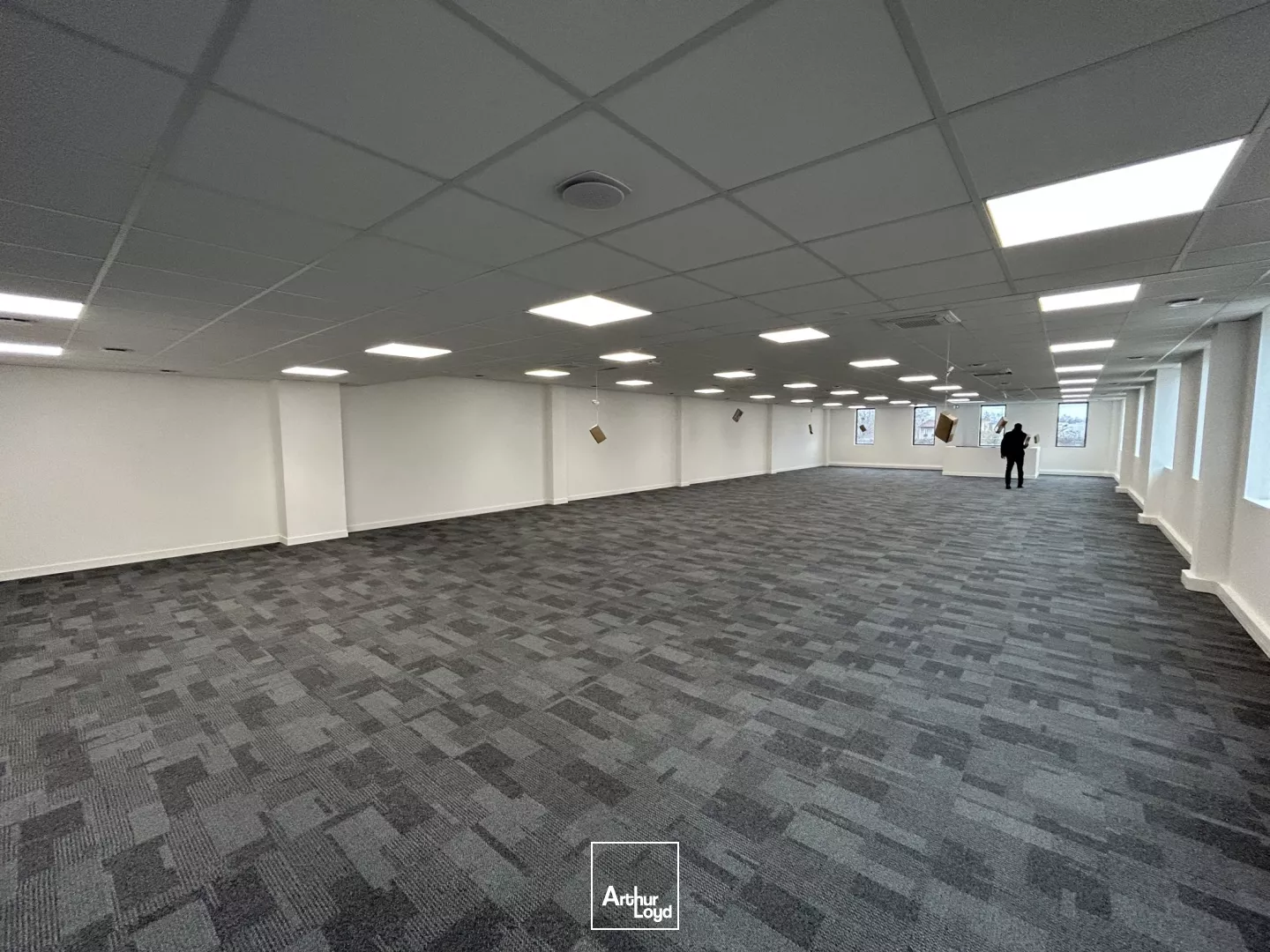 LOTS D'ACTIVITE / BUREAUX NEUFS A LOUER - BUSINEE CLUSTER GENNEVILLIERS