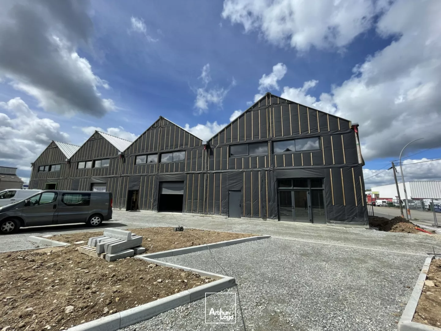 CELLULE ACTIVITE 200M2 ST HERBLAIN