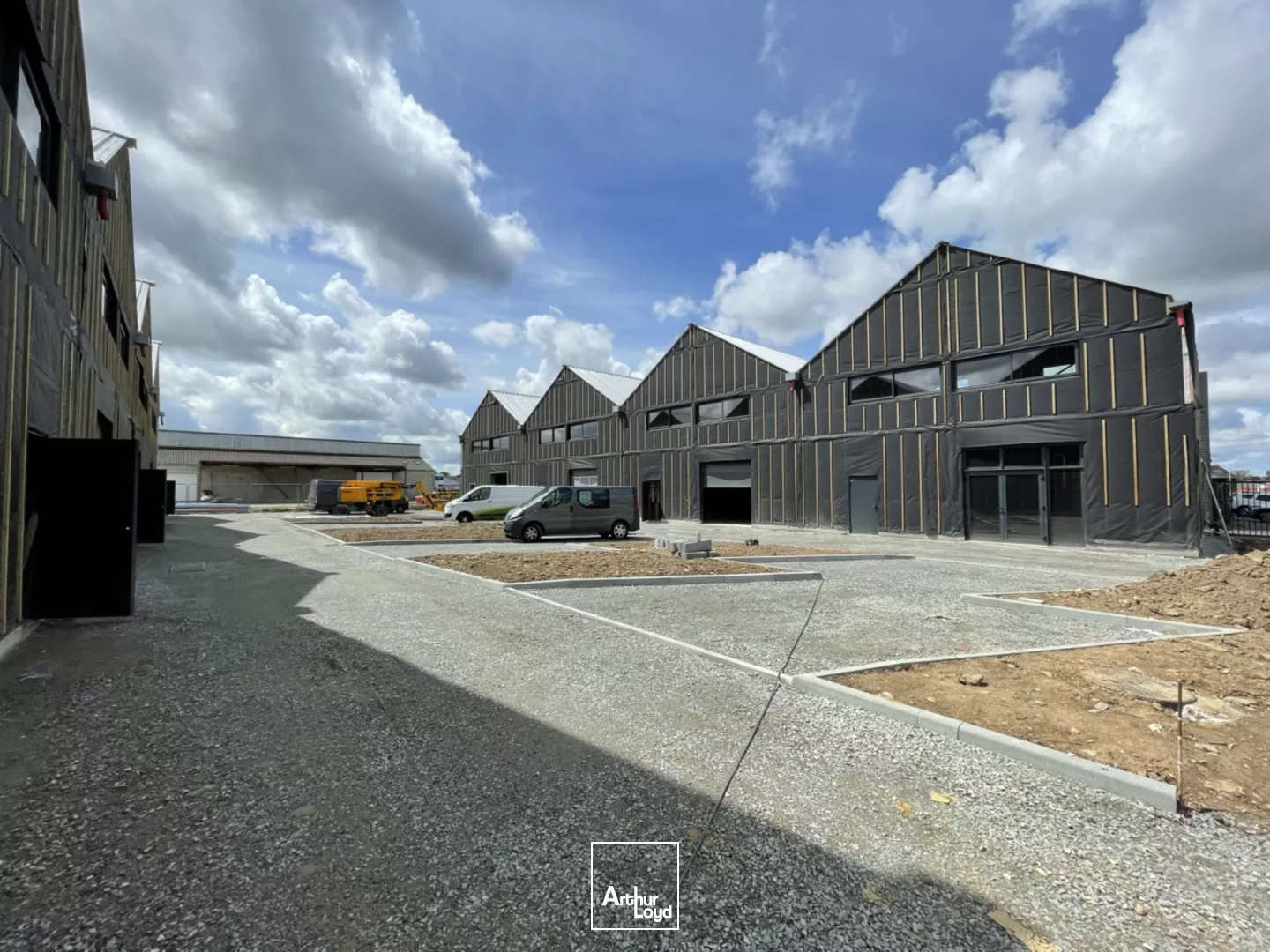 CELLULE ACTIVITE 200M2 ST HERBLAIN