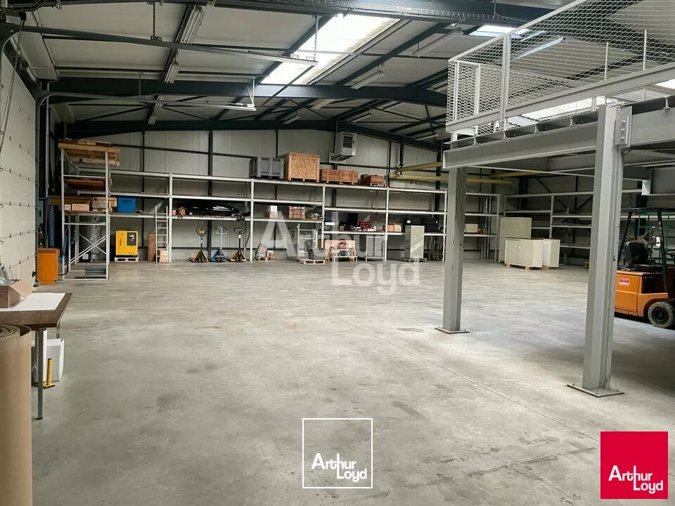 VENDOME - VENTE LOCAL D'ACTVITE DE 680 M² - ZONE INDUSTRIELLE