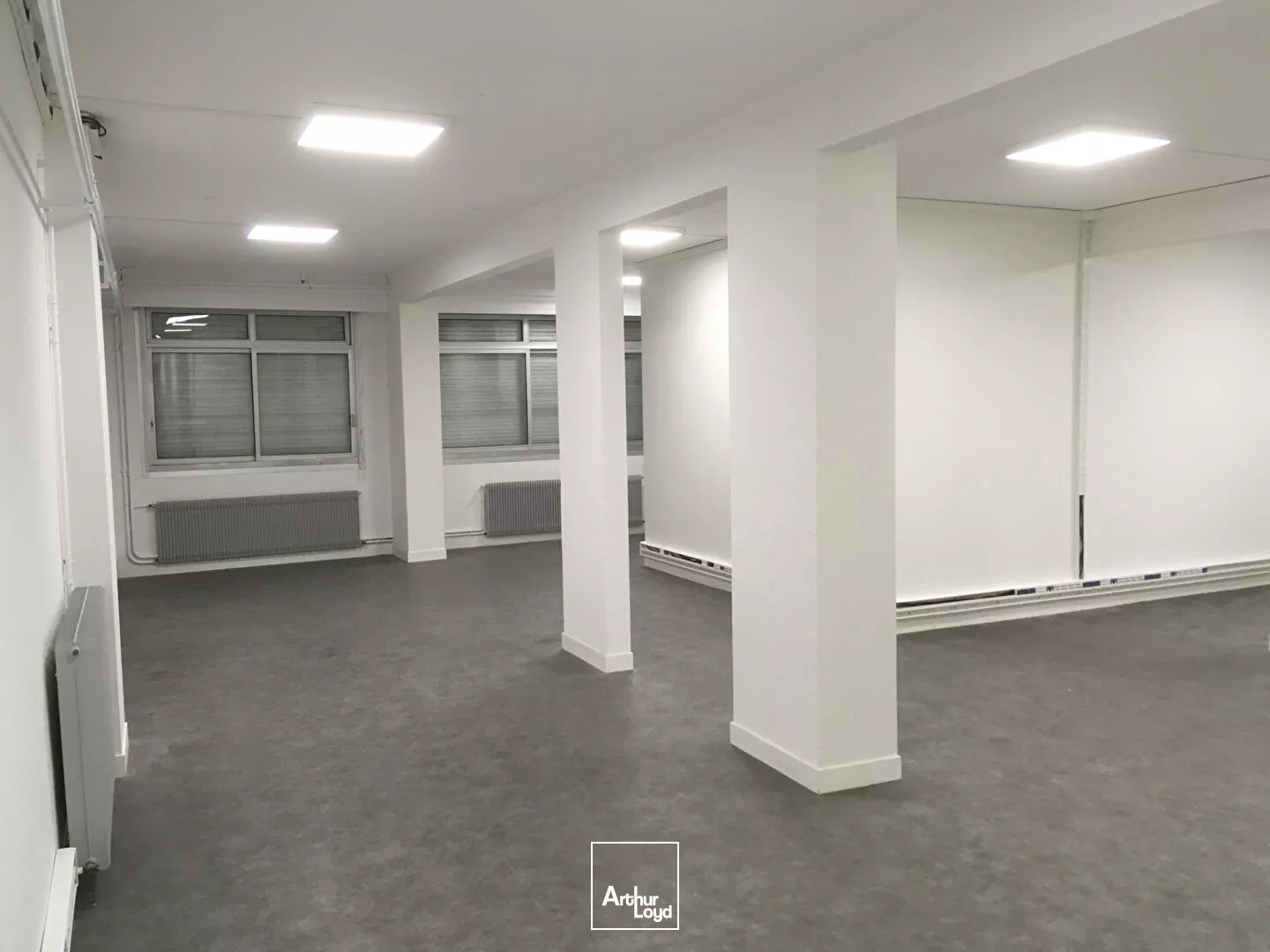 Limoges bureaux PROCHE DENIS DUSSOUBS 114 m2 PMR