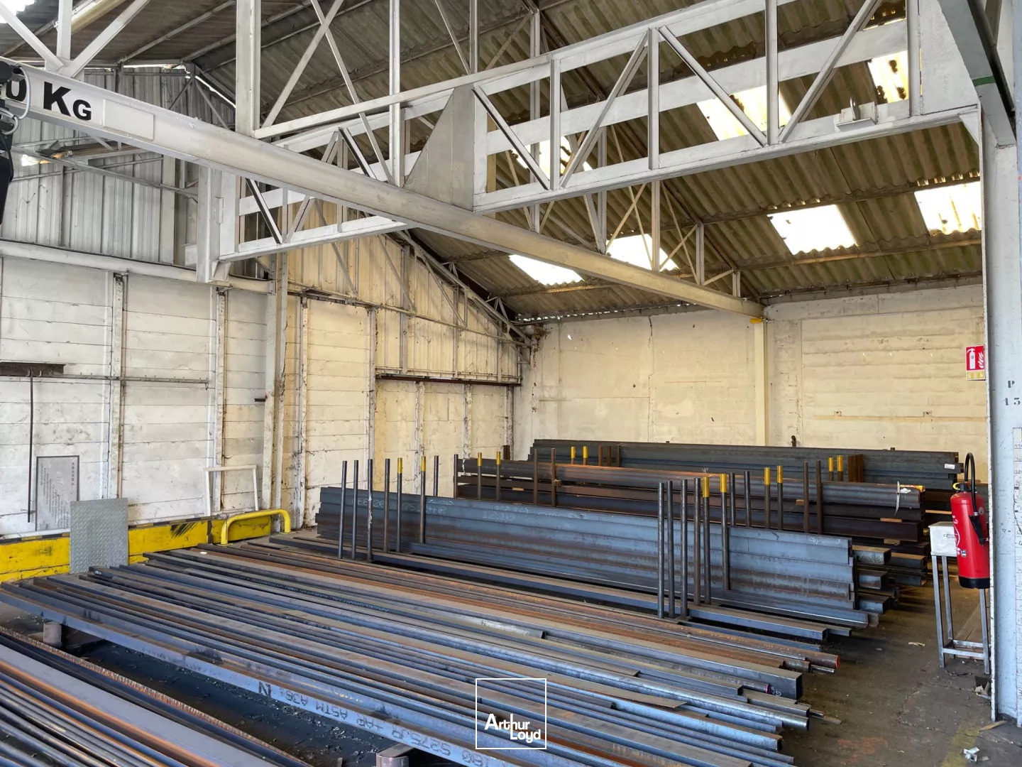 Locaux d'activité à vendre à VERNON 27200